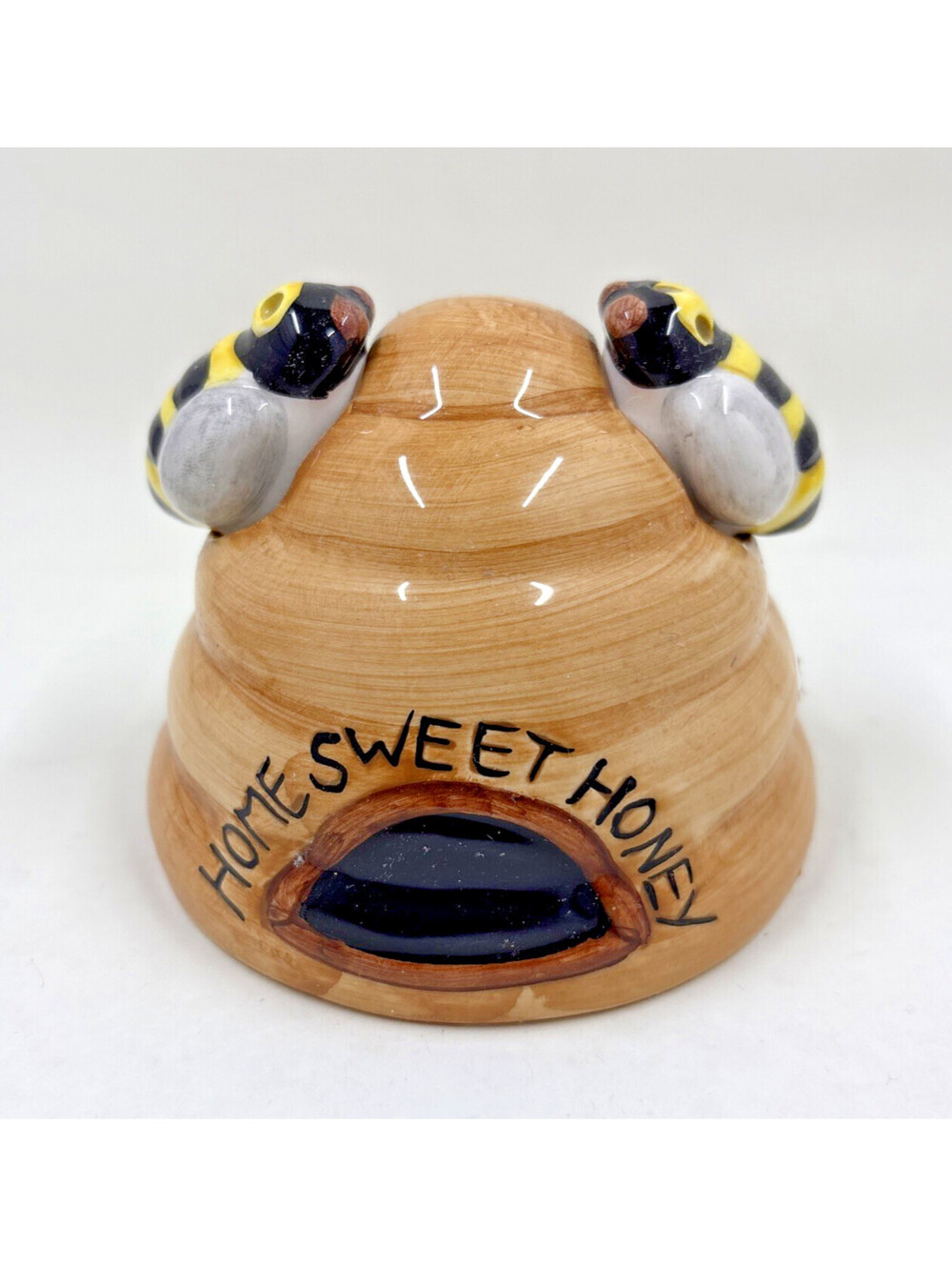 RARE Vintage Beehive Bees Hive Home Sweet Honey Pot Novelty Salt &Pepper Shakers